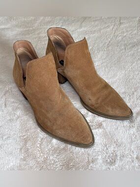 Steven By Steve Madden Women's Suede Ankle Booties in Tan size 8.5